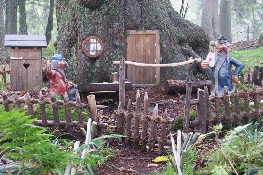 Wichtelpfad im Auerhuhnwald - Waldspielplatz